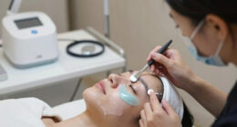 The Role of Conductive Gels in Microcurrent Treatments