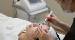 The Role of Conductive Gels in Enhancing Microcurrent Treatment Efficacy
