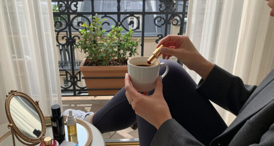 If Parisians Wore Leggings Like It Girls In L.A. Do, They'd Choose This Expensive-Looking Color Trend